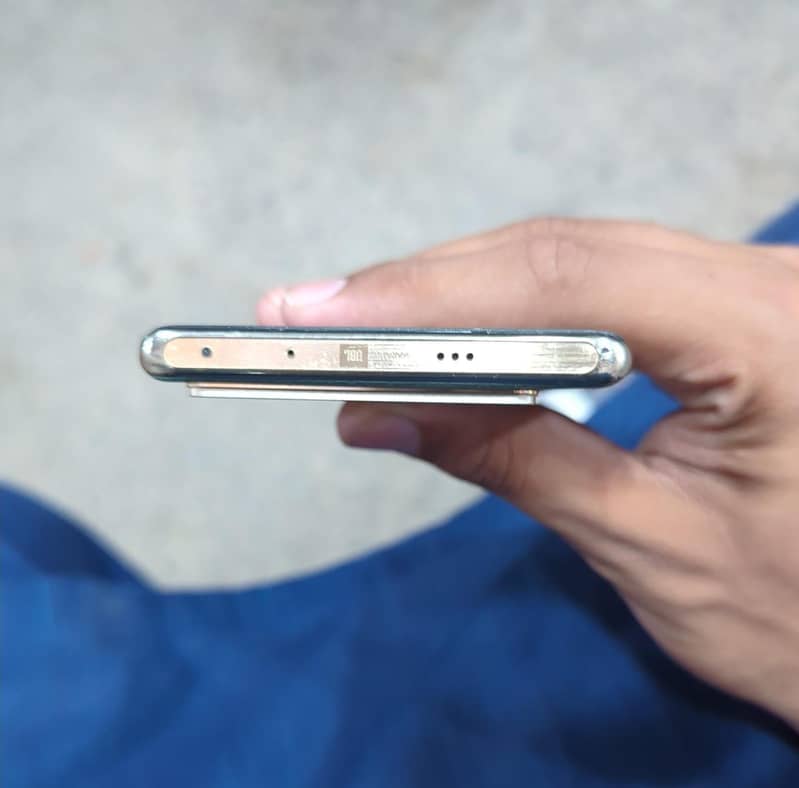 Infinix note 40pro 1
