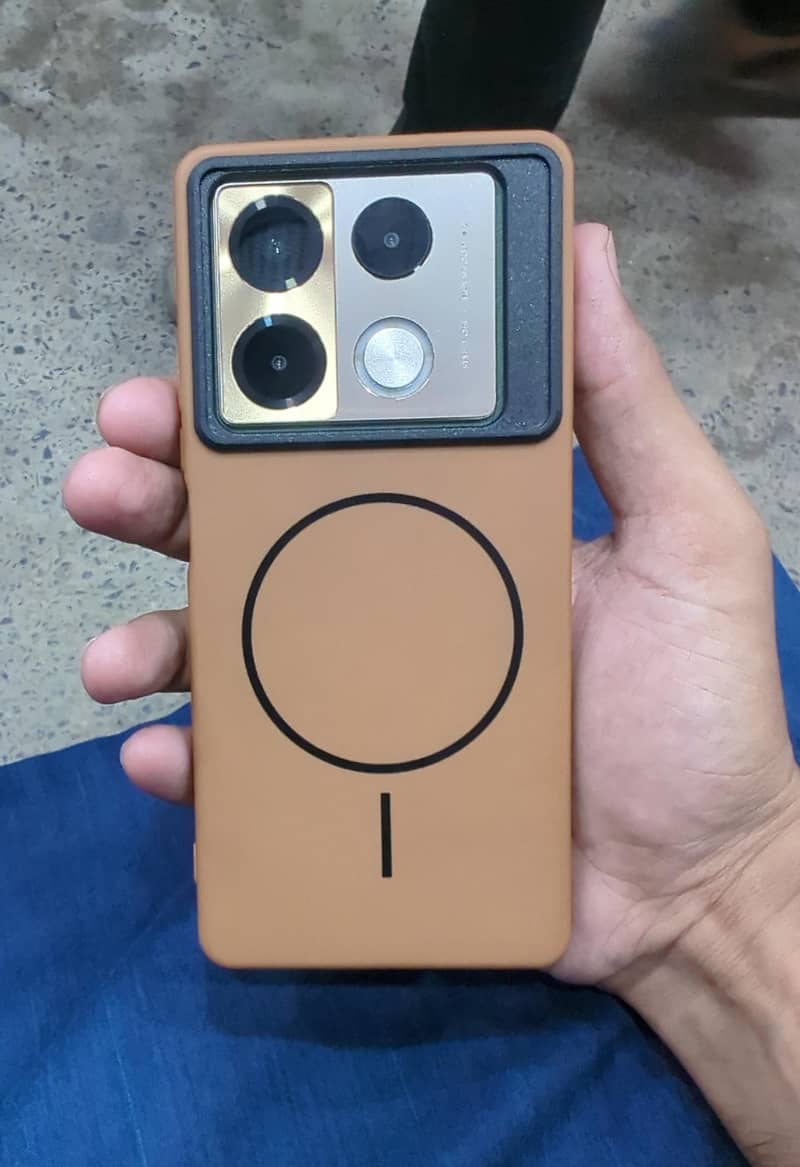 Infinix note 40pro 6