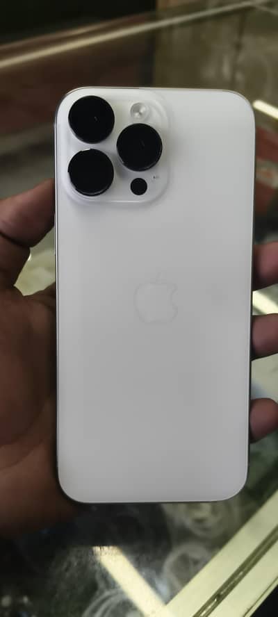 Apple iPhone 16 Pro Max