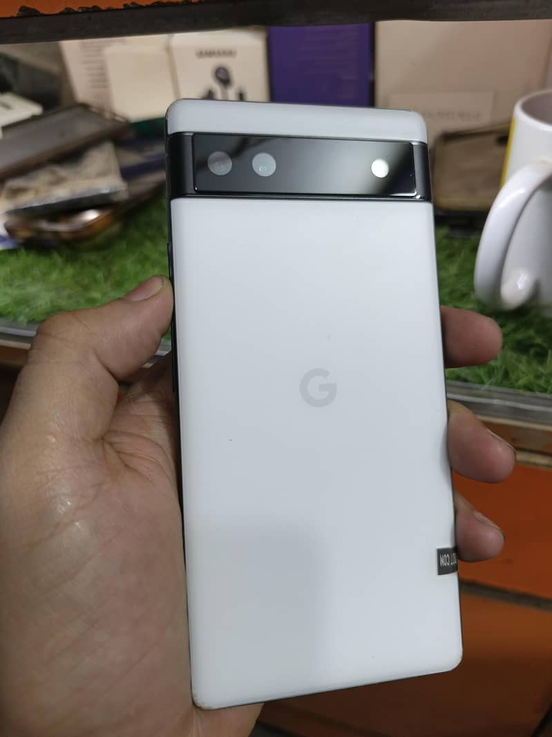 Google Pixel 6a 1