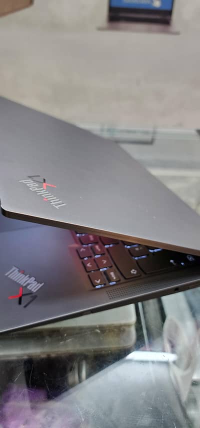 Lenovo thinkpad x1 i5 11th 16/512 iris shared 13" 360 touch