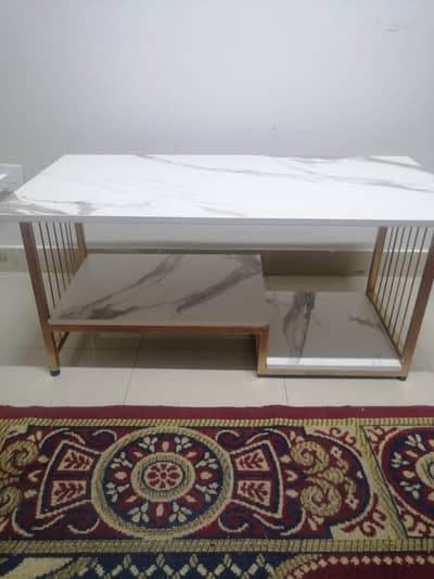 Beautiful and New coffee table for sale