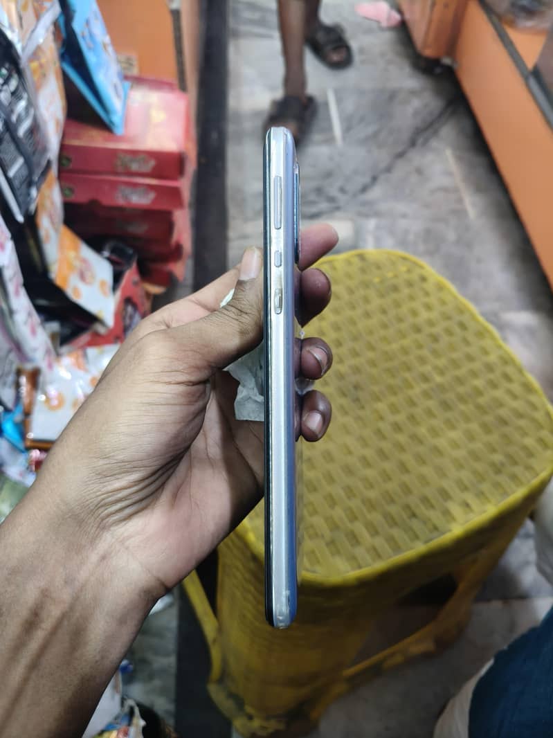Sharp Aquos Zero 5g basic 4