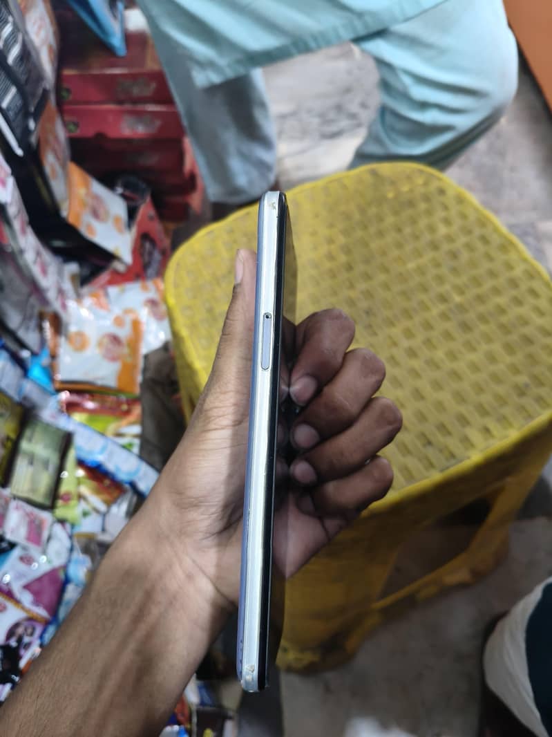 Sharp Aquos Zero 5g basic 7