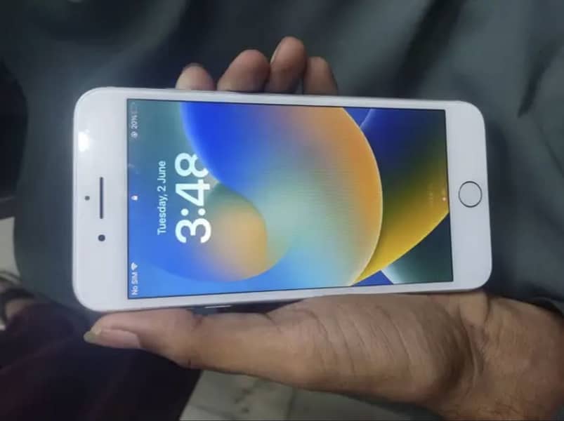 Apple iPhone 8 Plus 2