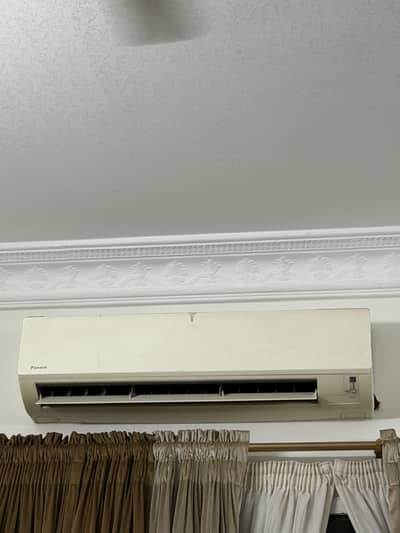 Daikin 1.5 ton split ac