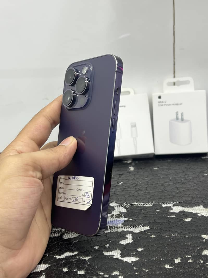 Apple iPhone 14 Pro 1