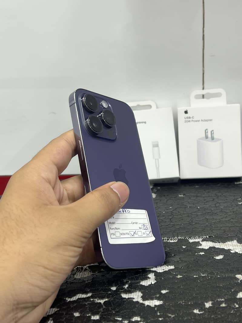 Apple iPhone 14 Pro 2