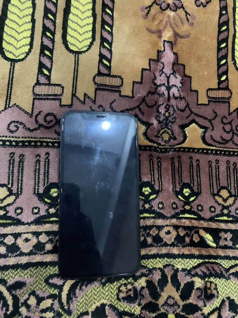 Apple iPhone 12 1