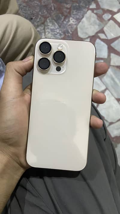 Apple iPhone 16 Pro Max
