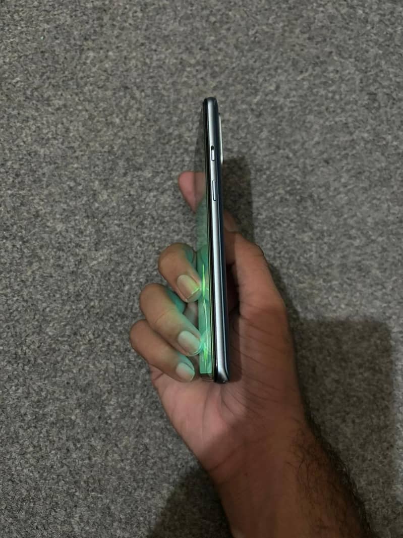 One Plus 9R 2