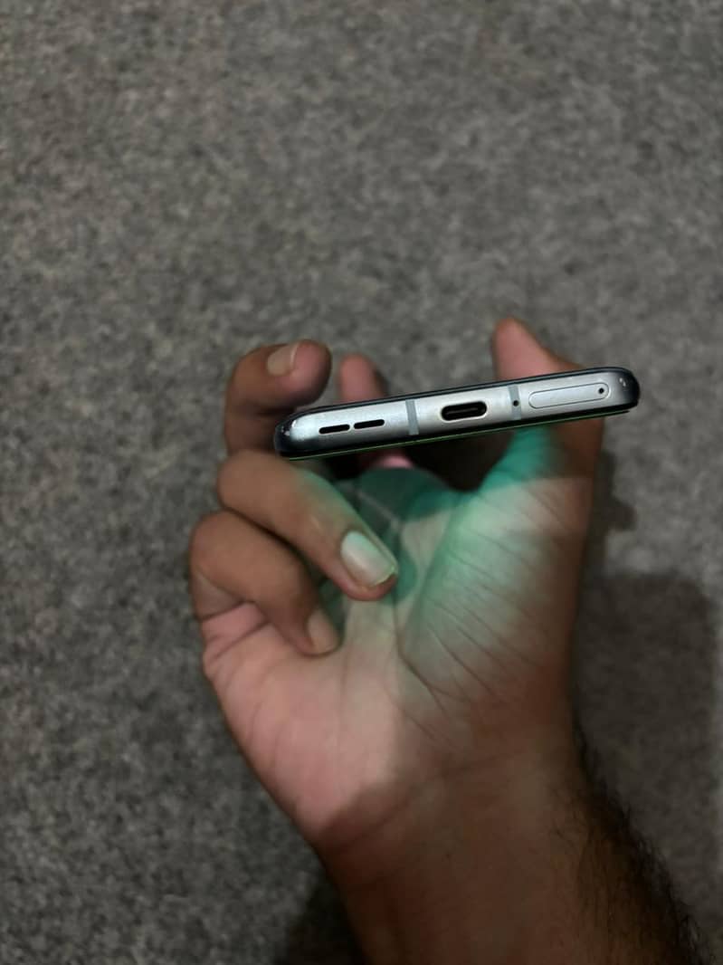 One Plus 9R 3