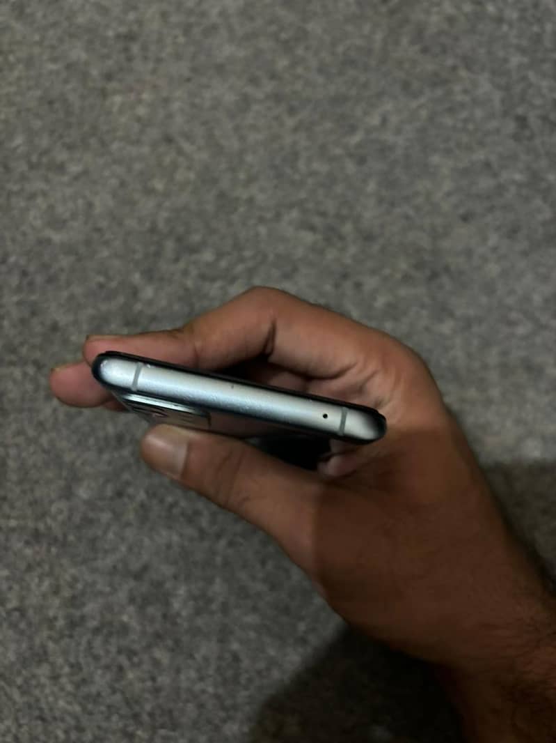 One Plus 9R 6