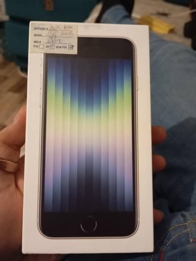 Apple iPhone SE 3 2023jv with box waterpack urgent sale