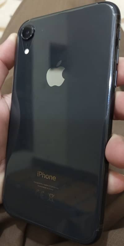 iphone XR/64 GB/ 82% Battery health/Water Prove/ Black Colour/With Box