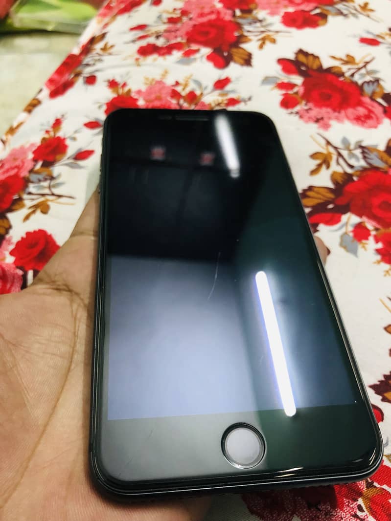 Apple iPhone 8 Plus 7