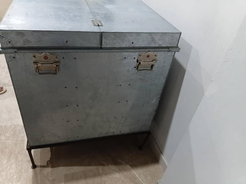 Peti/trunk 3