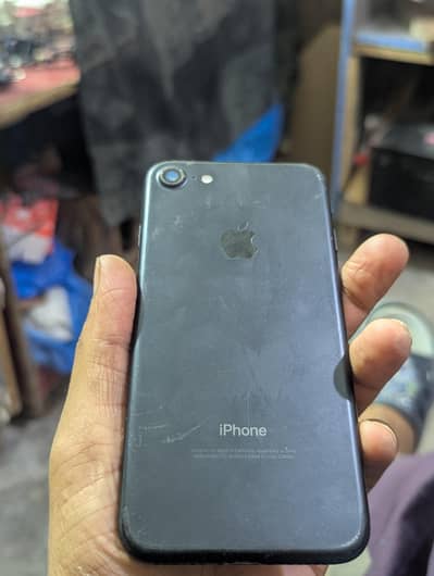 Apple iPhone 7