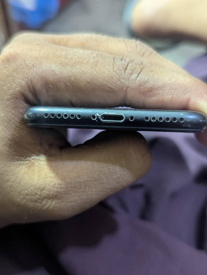 Apple iPhone 7 4