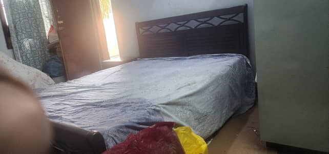 bedroom set queen size with 2 side tables