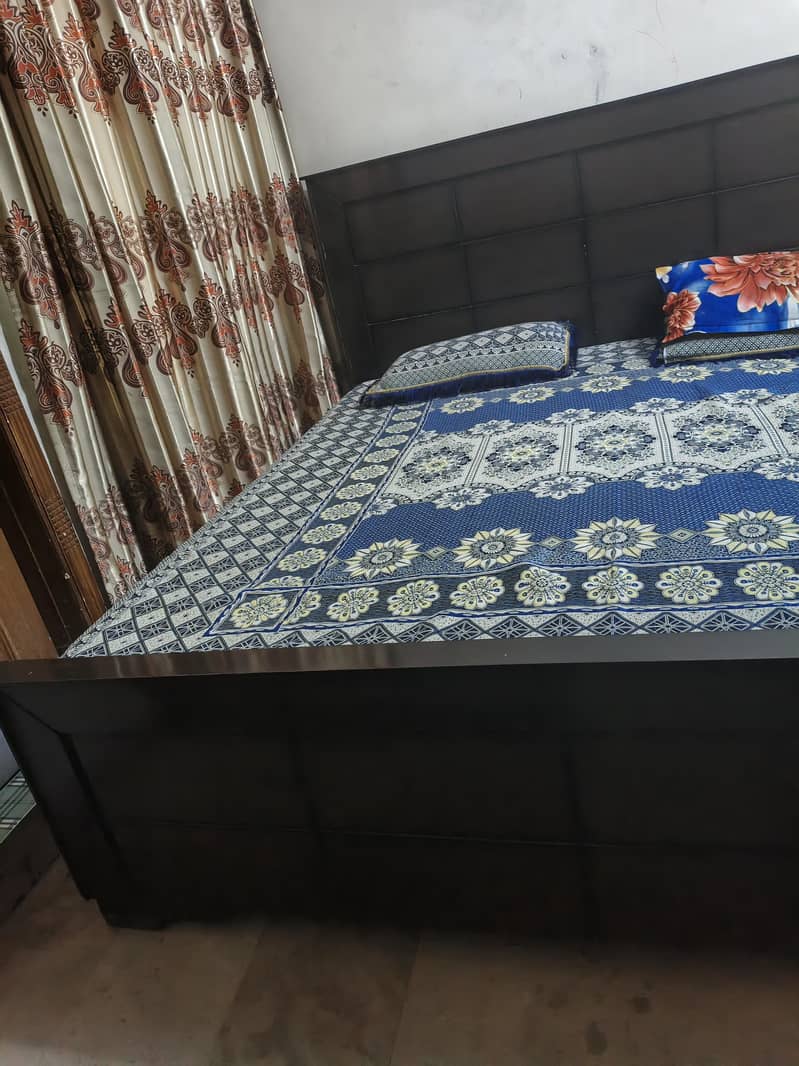 king size bed 4
