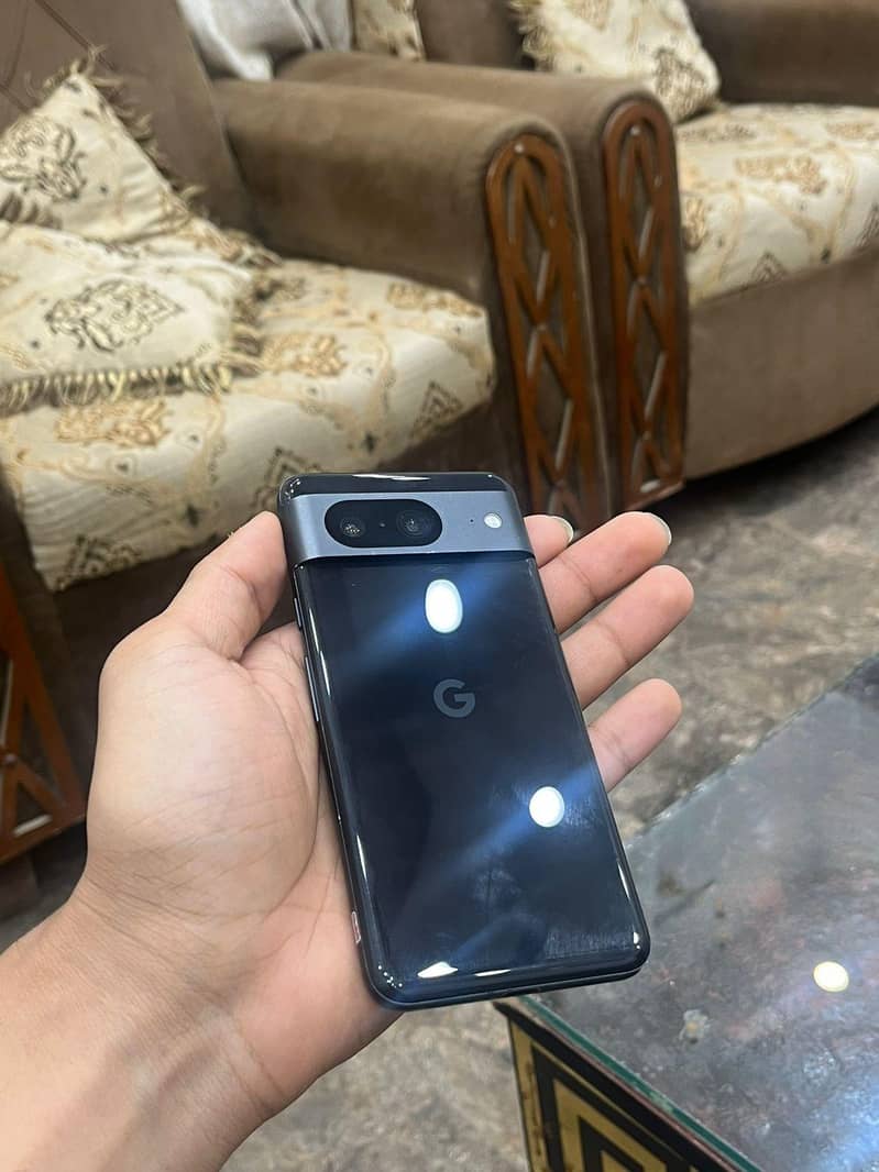 Google Pixel 8 1