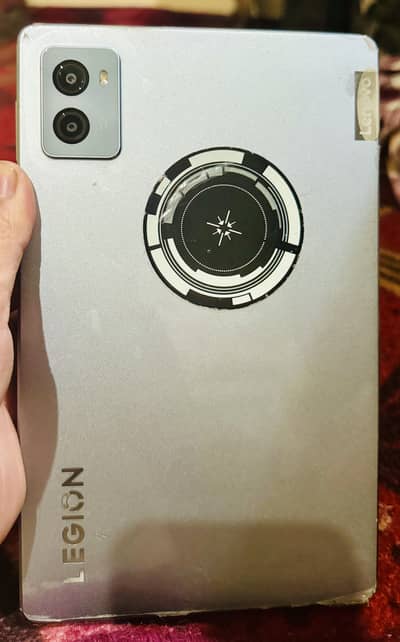 Lenovo y700