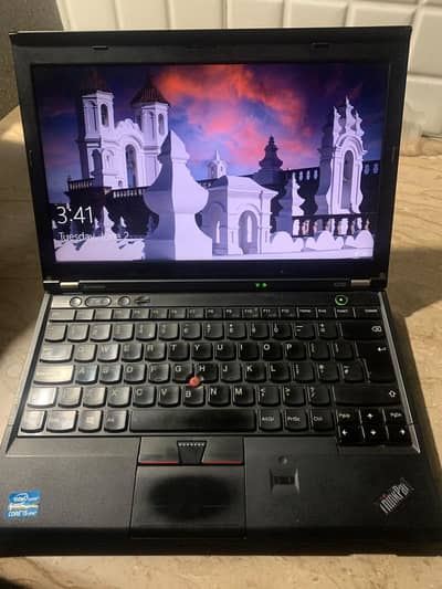 Lenovo Thinkpad x230 core i5 in good condition