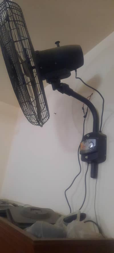 Royal bracket fan for sale