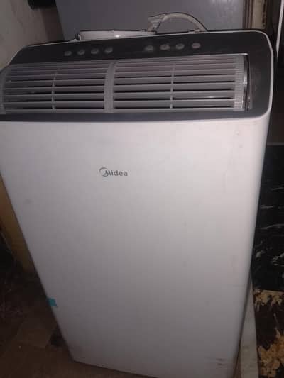 Midea 14,000 BTU Portable / Mobile Air Conditioner (MAP14AS1TWT-C)