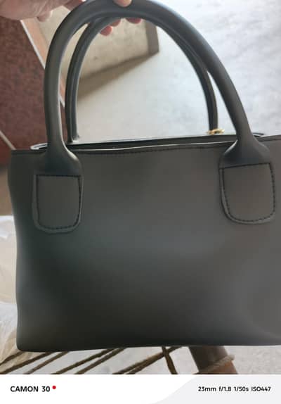 ladies hand bag bilkul new