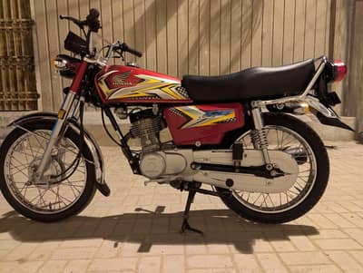 CG-125 red color
