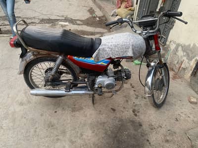 engine all ok tyre and tupees agy waly or pechy waly new hai