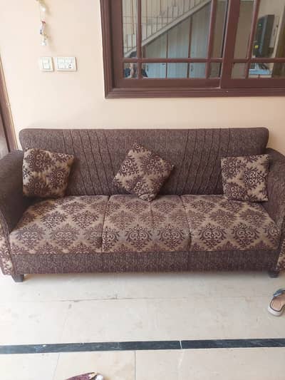 7 Seater Sofa Set Nearly New