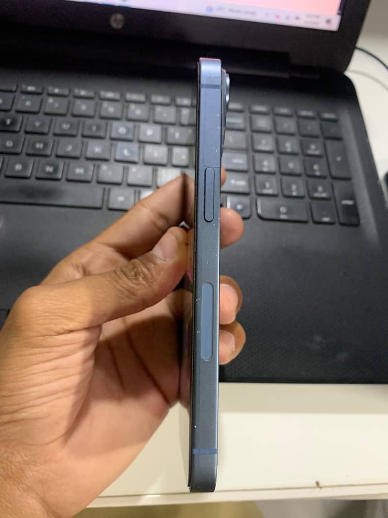 Apple iPhone 14 4