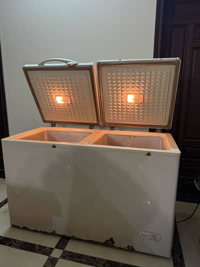 Dawlance Double Door Deep Freezer