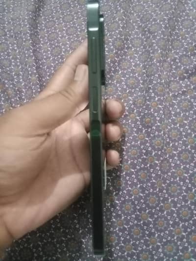 Samsung Mobile A 17