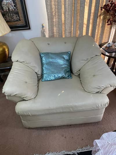 Moving out Sale, urgent ! 5 Seater Sofa Set for Sale