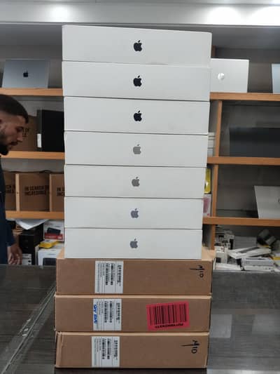 Mackbook M5 air 16 512 box pack