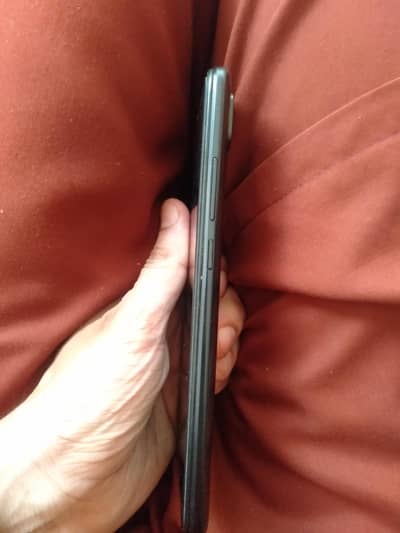 nedmoney 3/64 panel change glas break finger of  speaker ni chalta