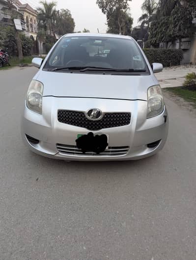 vitz car 2006/ 2009