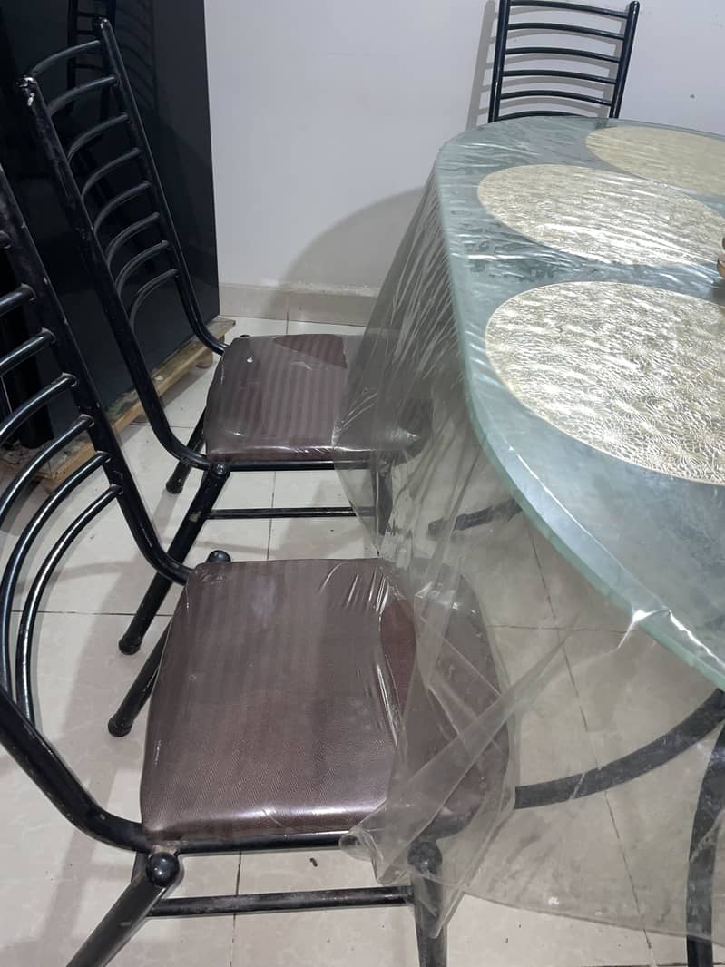DINING TABLE 1