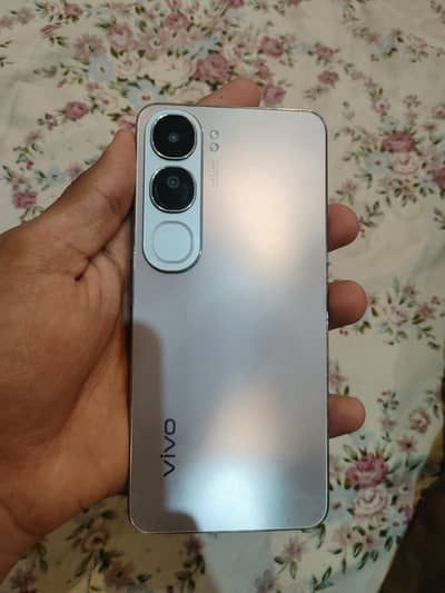 Vivo Y200