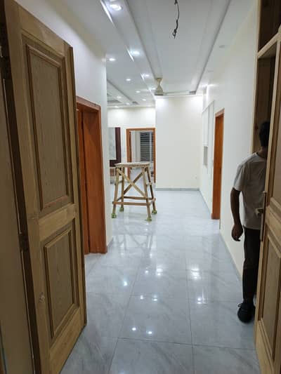 10 Marla brand new single story house available for rent in Lda avenue lahor