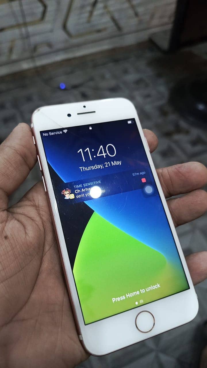 Apple iPhone 7 1