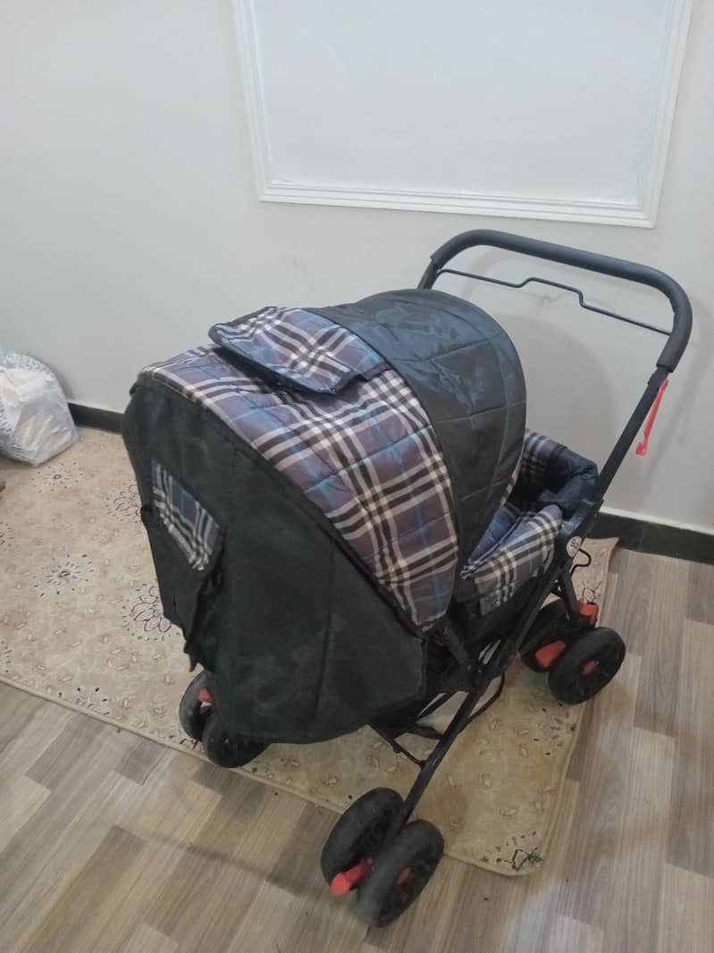 STROLLER 6