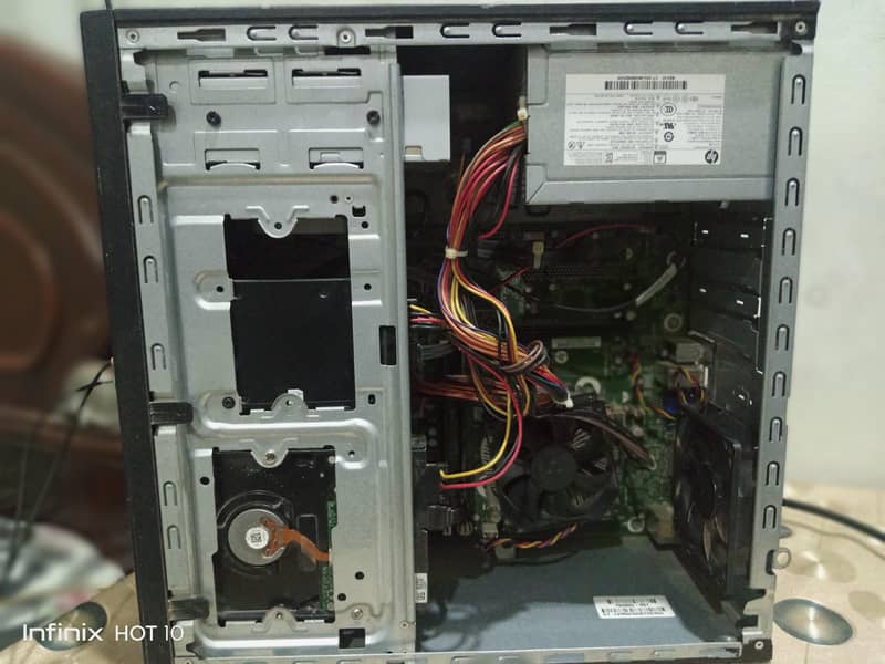 Computer in good condition. 2