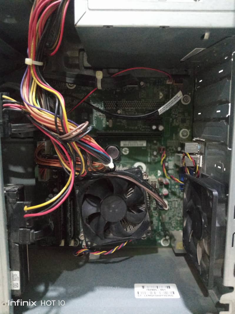 Computer in good condition. 3
