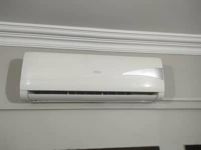 Haier 1-ton split AC in good working condition03122942530