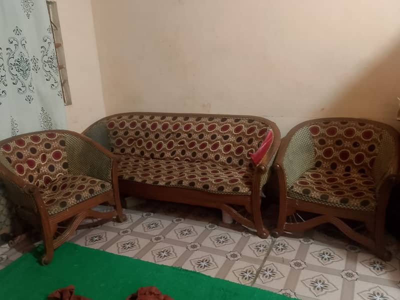 Sofa in good condition 1